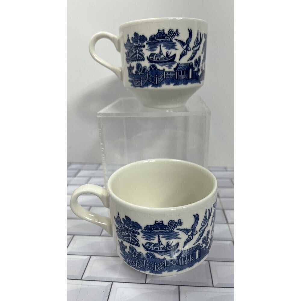 Blue Willow Churchill England Tea Cups Coffee Cups Set Of 2 Vintage Cottage - Picture 4 of 16